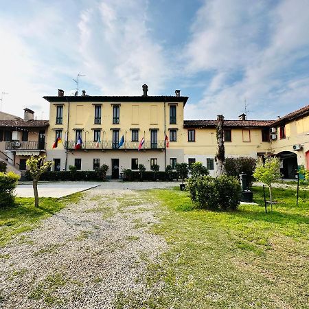 Hotel Duca Di Tromello Экстерьер фото