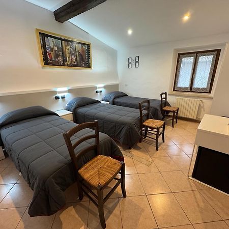 Hotel Duca Di Tromello Экстерьер фото