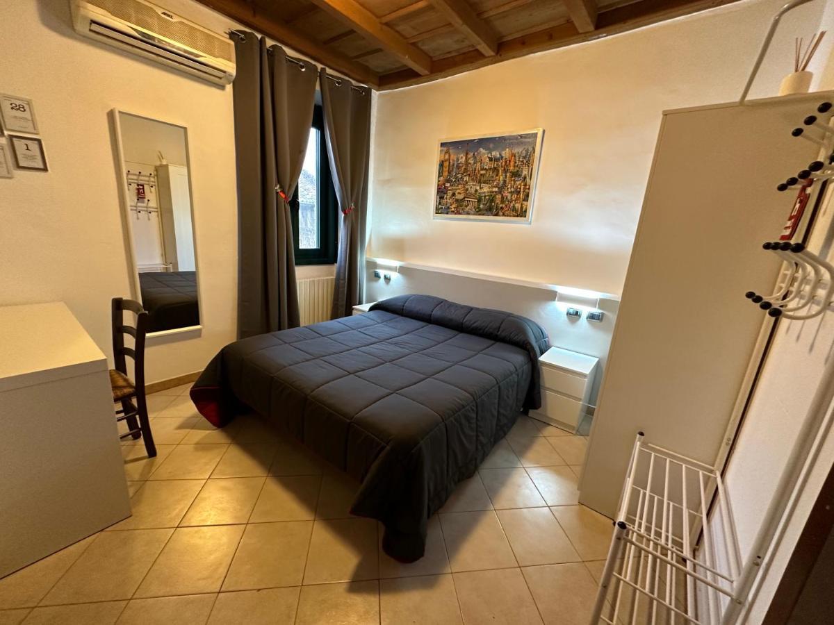Hotel Duca Di Tromello Экстерьер фото