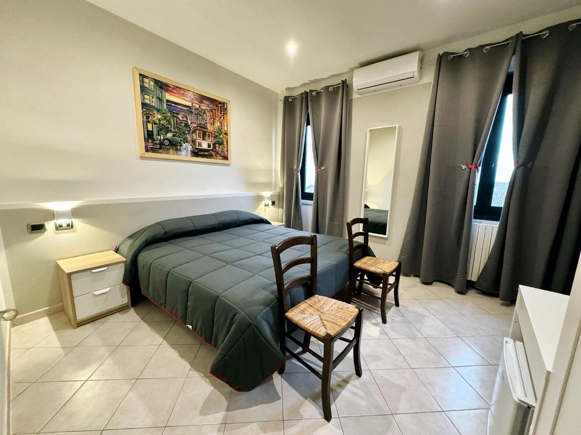 Hotel Duca Di Tromello Экстерьер фото