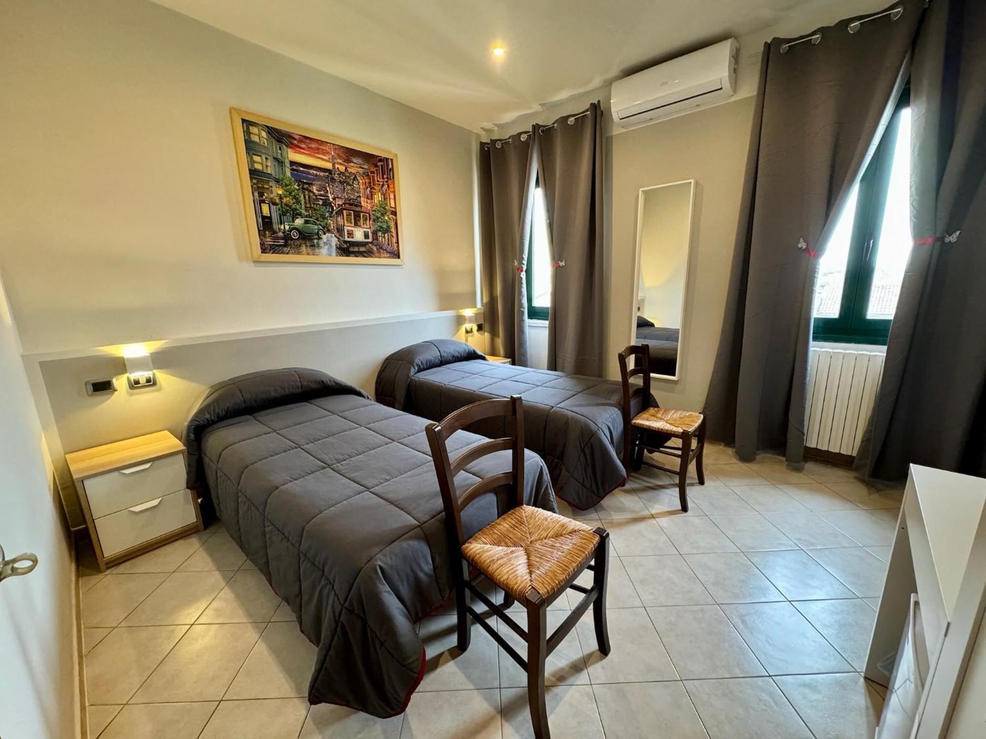 Hotel Duca Di Tromello Экстерьер фото